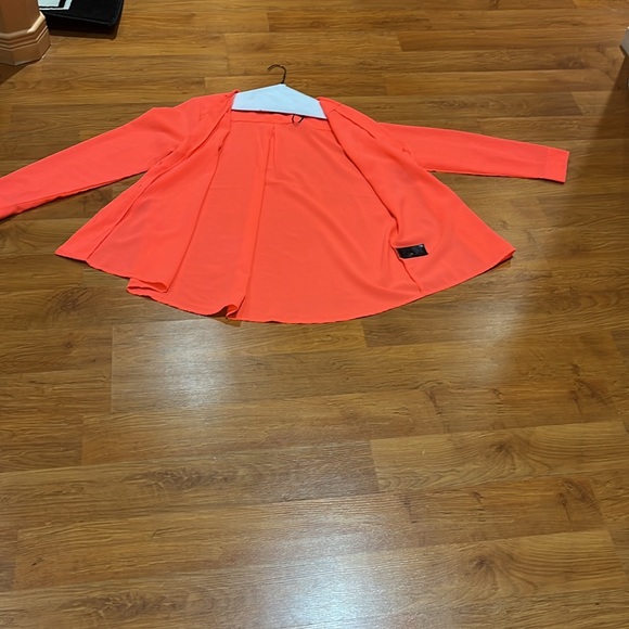 Ladies top - Picture 5 of 8